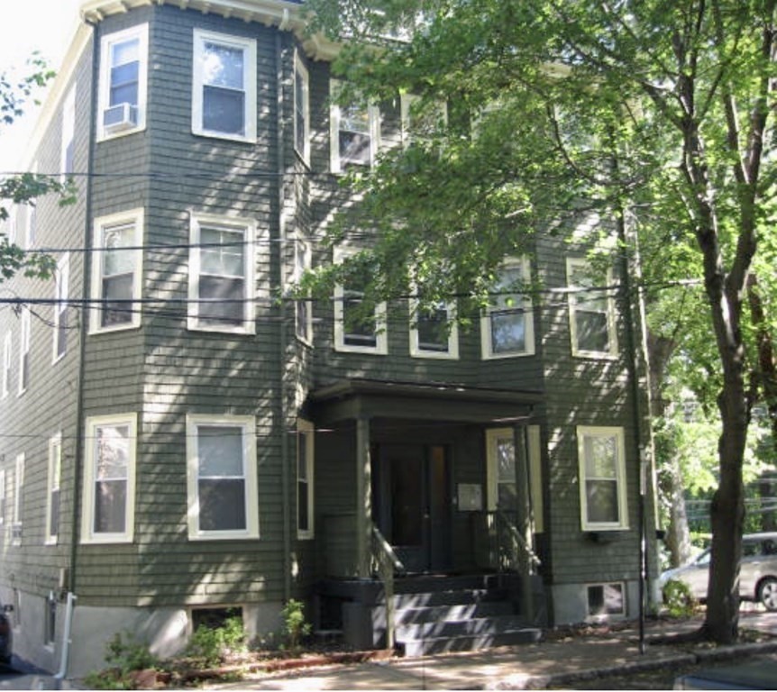 3 bed, 1 bath apartment for rent at 1 Brook St Unit 2, Central Village