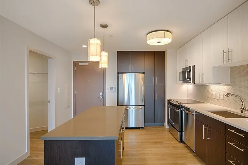 3 bed, 2 bath apartment for rent at 1 Canal St Unit 1008, West End — photo 1 of 12