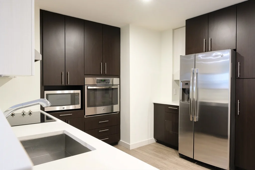 2 bed, 2 bath apartment for rent at 1 Canal St Unit 1021, North End — photo 4 of 14