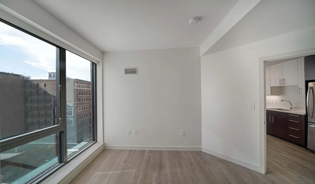 2 bed, 2 bath apartment for rent at 1 Canal St Unit 1038, West End — photo 4 of 12