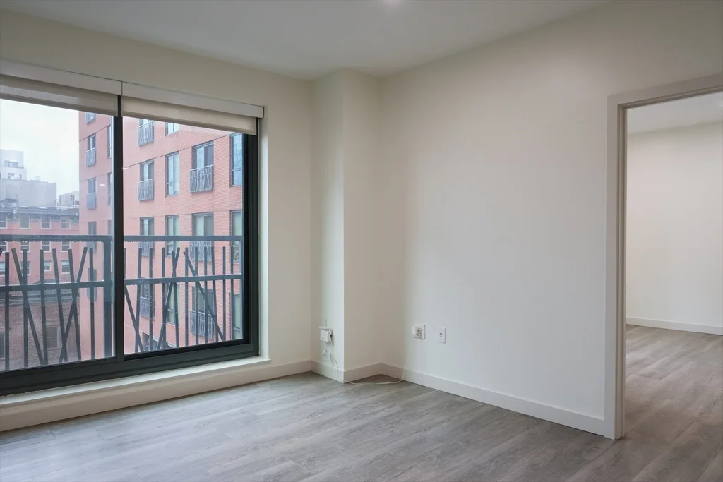 2 bed, 2 bath apartment for rent at 1 Canal St Unit 624, West End — photo 3 of 12