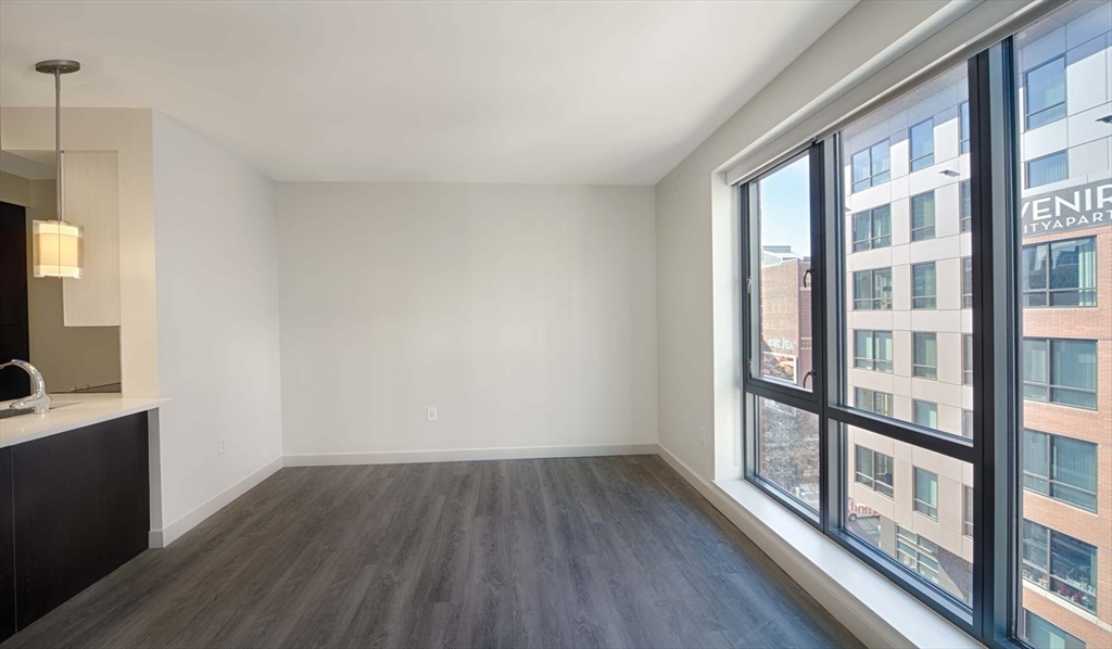 Studio bed, 1 bath apartment for rent at 1 Canal St Unit 701, North End — photo 3 of 11