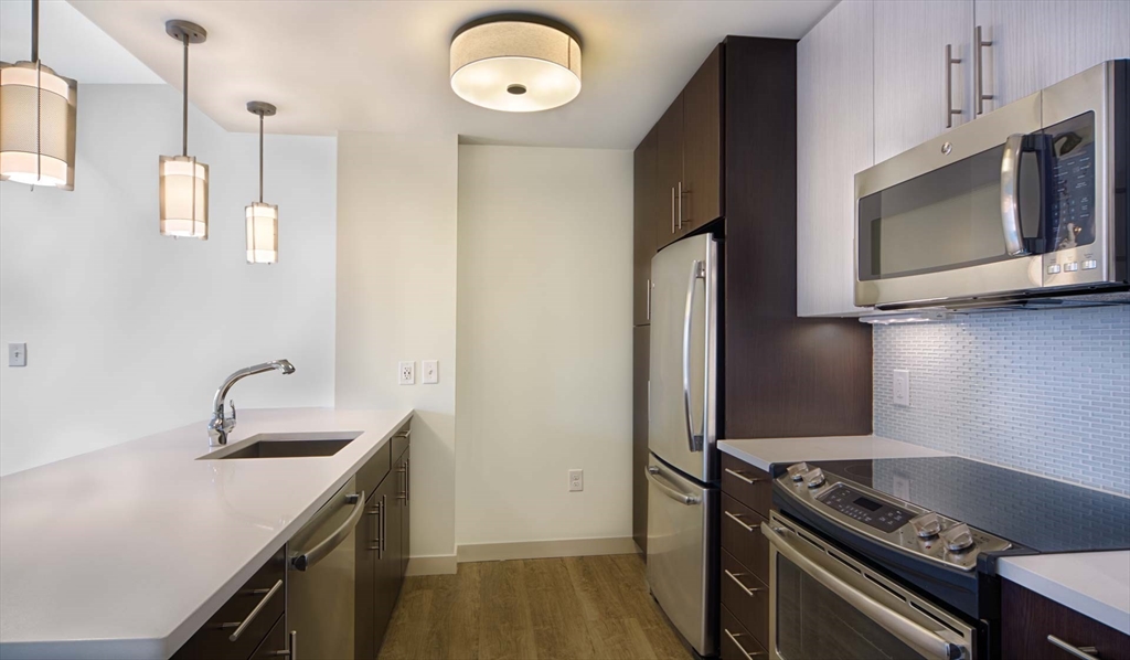 1 bed, 1 bath apartment for rent at 1 Canal St Unit 718, North End — photo 1 of 11
