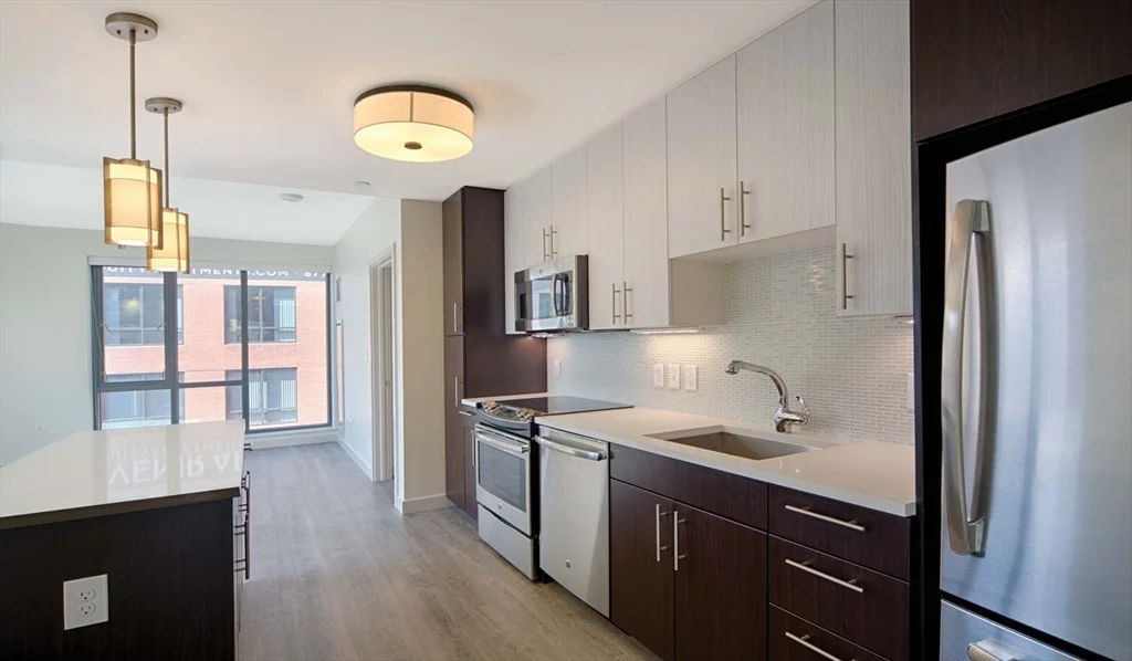 2 bed, 2 bath apartment for rent at 1 Canal St Unit 738, North End — photo 2 of 12