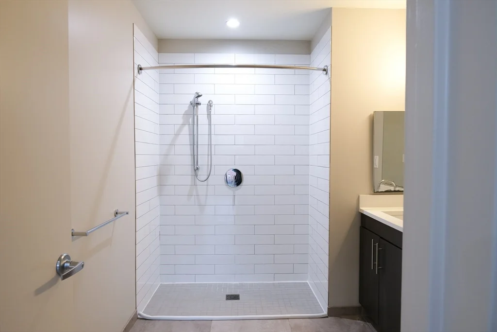 2 bed, 2 bath apartment for rent at 1 Canal St Unit 821, North End — photo 7 of 12