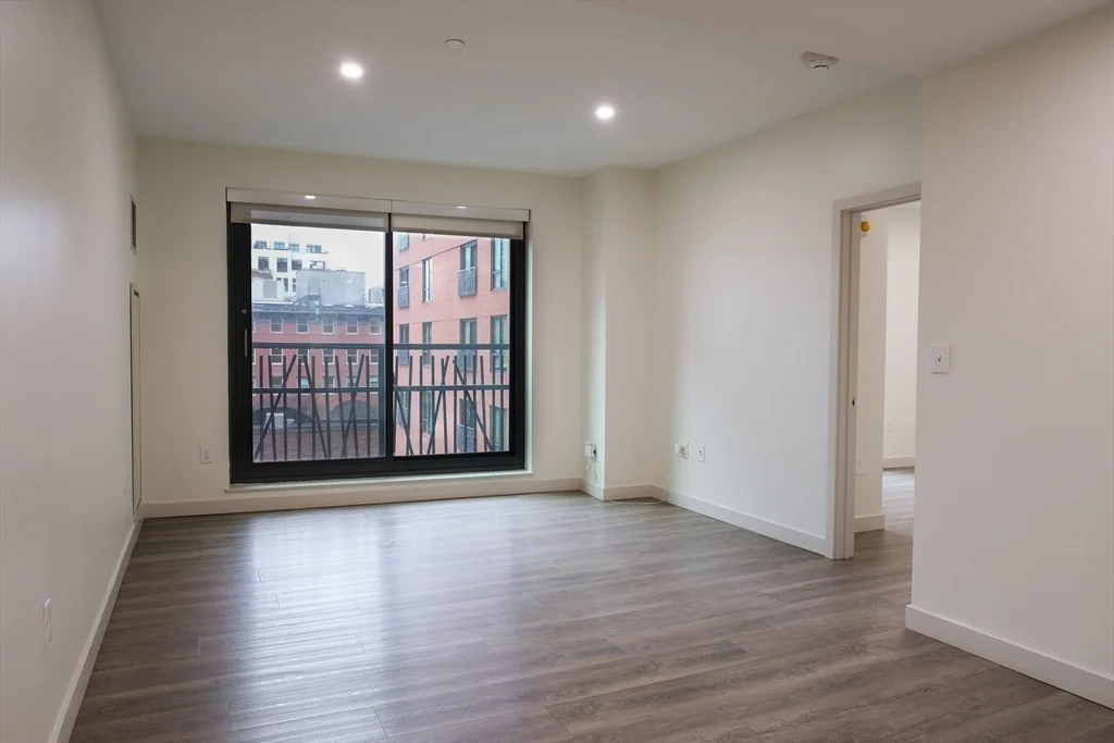 2 bed, 2 bath apartment for rent at 1 Canal St Unit 824, North End — photo 6 of 12