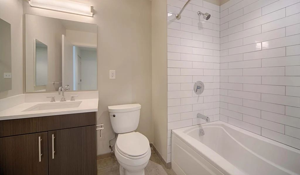2 bed, 2 bath apartment for rent at 1 Canal St Unit 837, North End — photo 4 of 12