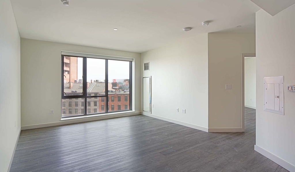 1 bed, 1 bath apartment for rent at 1 Canal St Unit 906, North End — photo 1 of 11