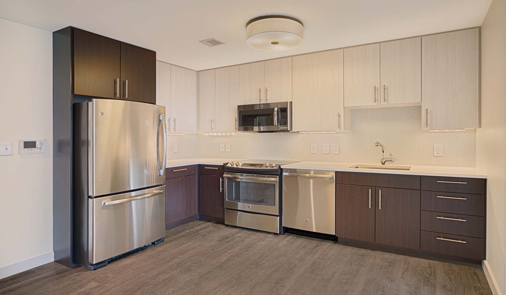 1 bed, 1 bath apartment for rent at 1 Canal St Unit 906, North End — photo 2 of 11