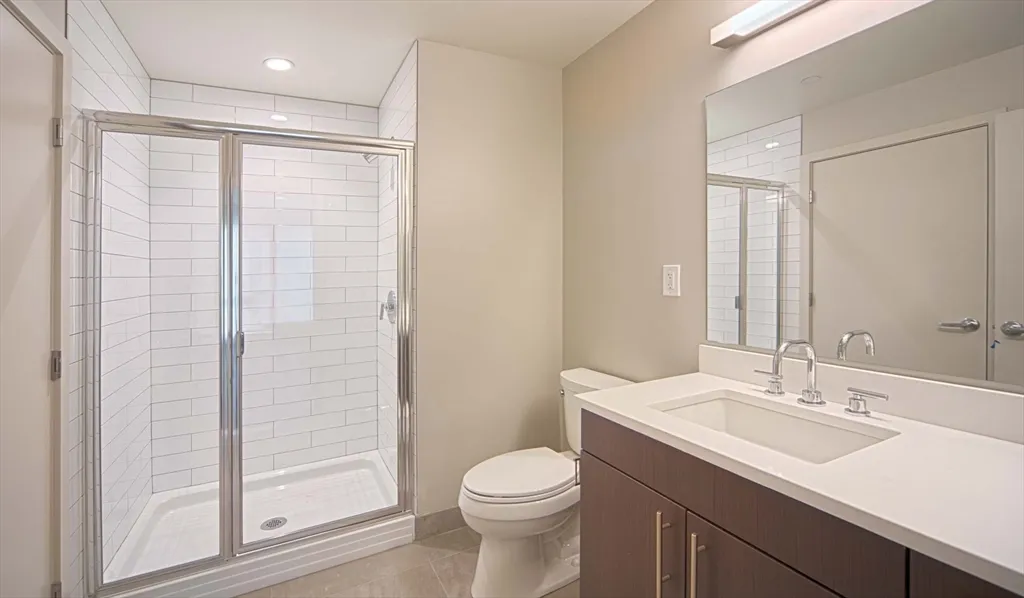 1 bed, 1 bath apartment for rent at 1 Canal St Unit 915, West End — photo 4 of 11