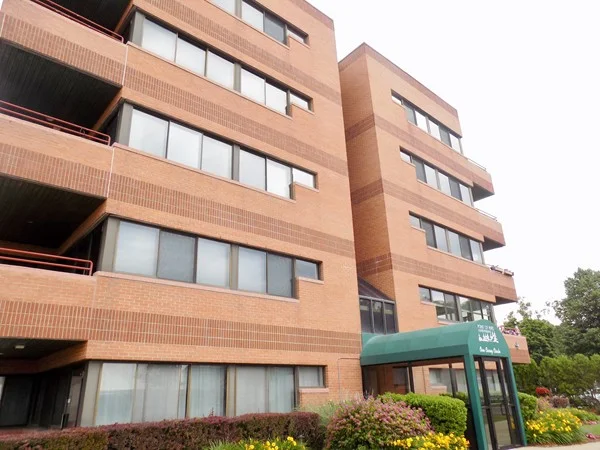 2 bed, 2 bath apartment for rent at 1 Carey Cir Unit 212, Revere — photo 2 of 19