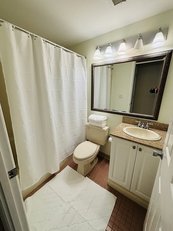 2 bed, 2 bath apartment for rent at 1 Carey Circle Unit 108, Revere — photo 10 of 19