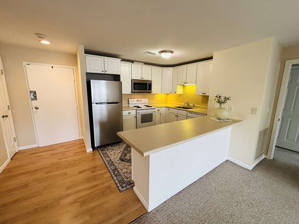2 bed, 2 bath apartment for rent at 1 Carey Circle Unit 108, Revere — photo 6 of 19