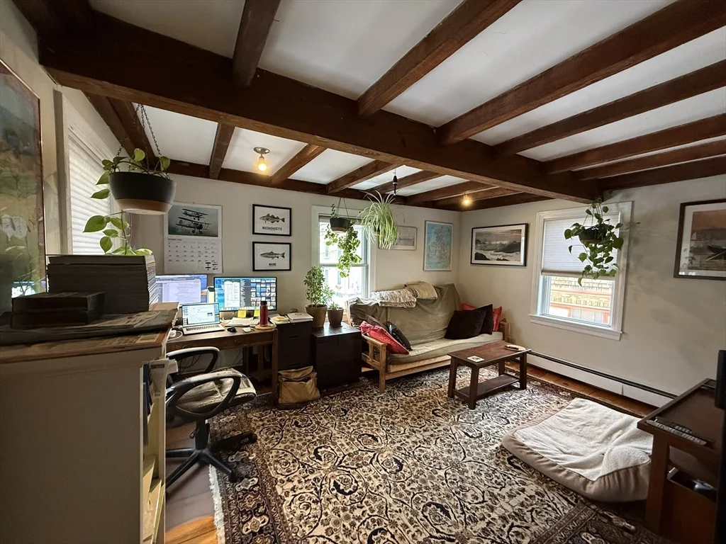 2 bed, 1 bath apartment for rent at 1 Carlton St Unit 2, Salem — photo 3 of 12