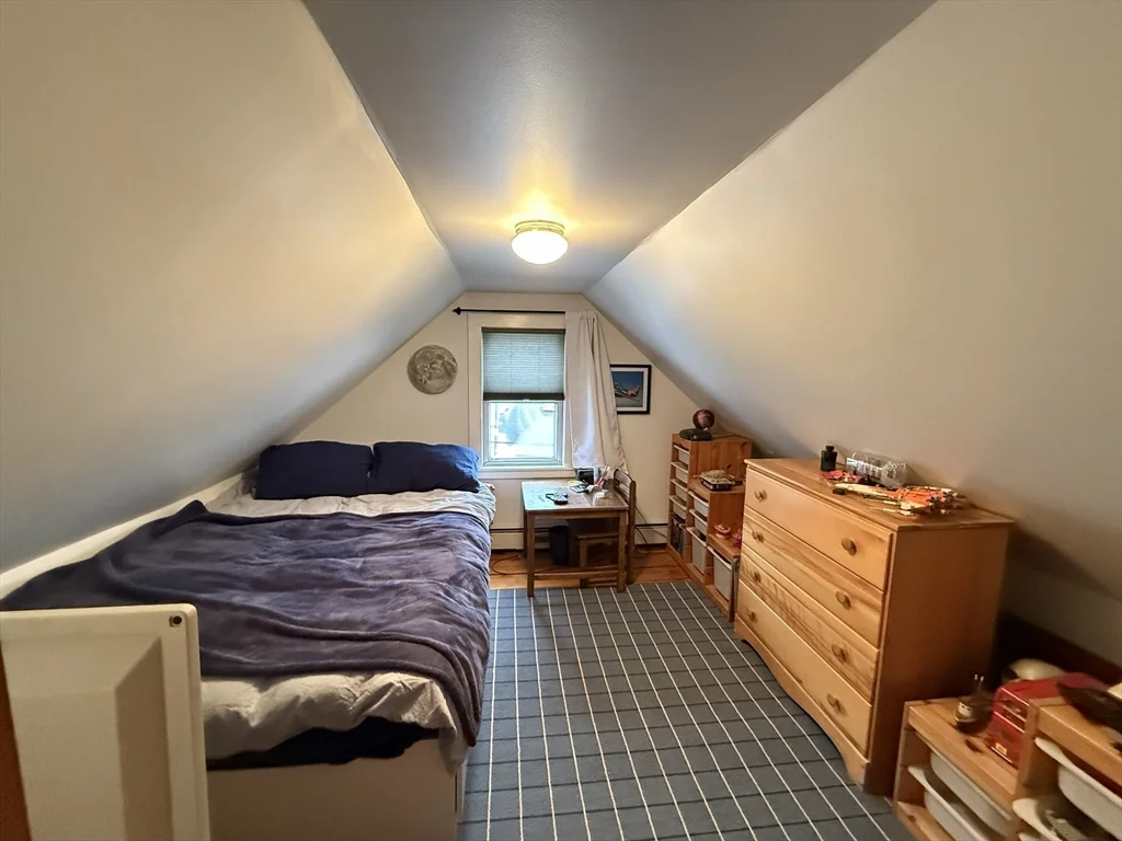 2 bed, 1 bath apartment for rent at 1 Carlton St Unit 2, Salem — photo 8 of 12