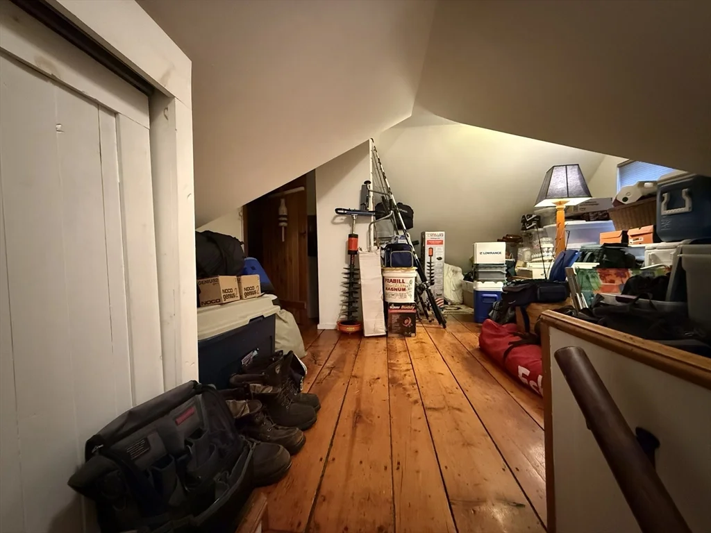 2 bed, 1 bath apartment for rent at 1 Carlton St Unit 2, Salem — photo 6 of 12