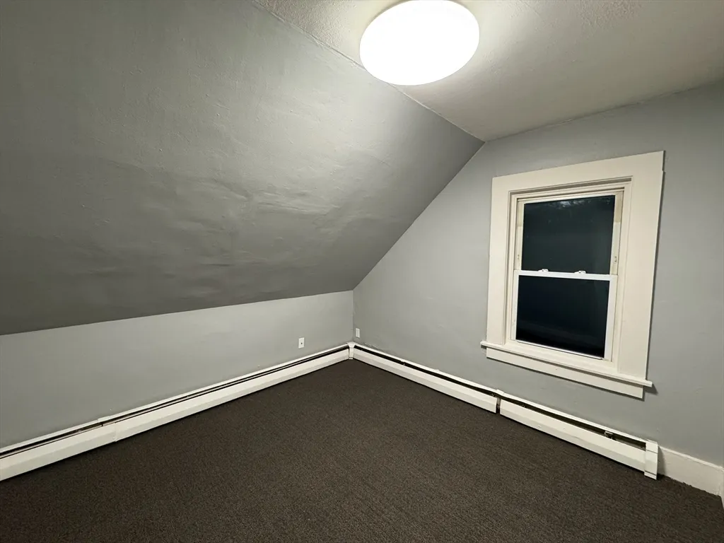 2 bed, 1 bath apartment for rent at 1 Cedar Unit 3, Amesbury — photo 2 of 7