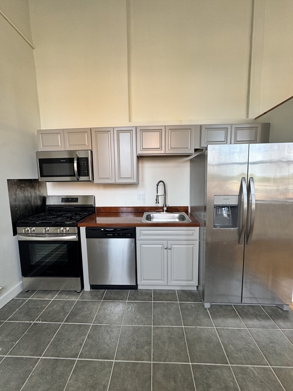 2 bed, 2 bath apartment for rent at 1 Central St Unit 02, Southbridge — photo 6 of 11