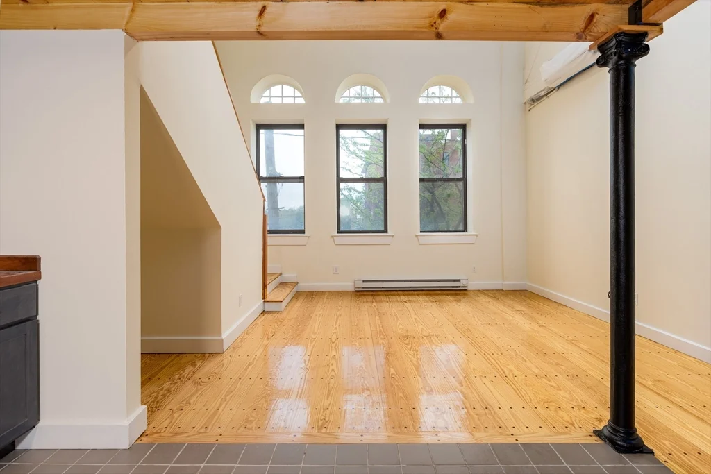 1 bed, 1 bath apartment for rent at 1 Central St Unit 5, Southbridge — photo 3 of 9