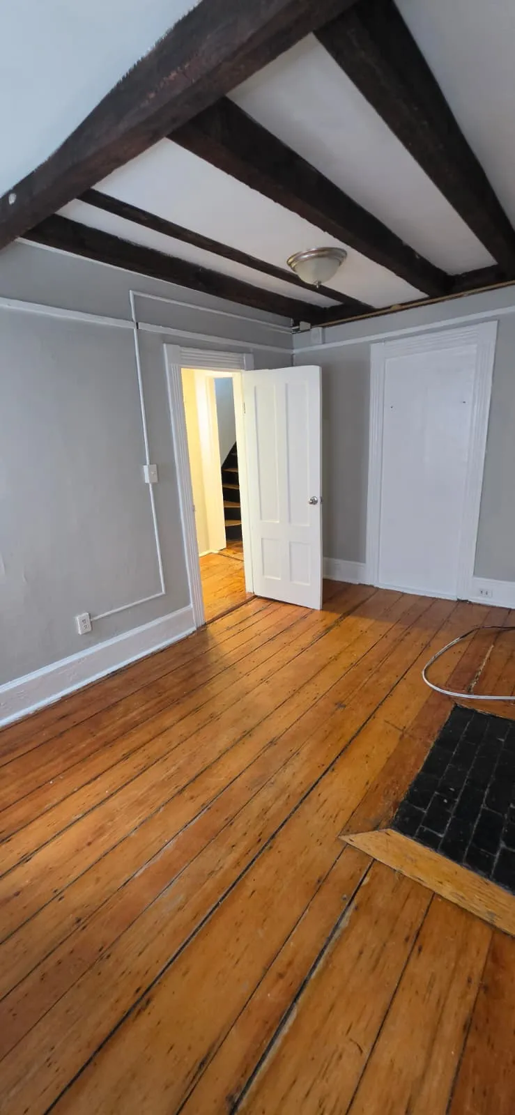 2 bed, 1 bath apartment for rent at 1 Champney Pl Unit 3, Beacon Hill — photo 3 of 13