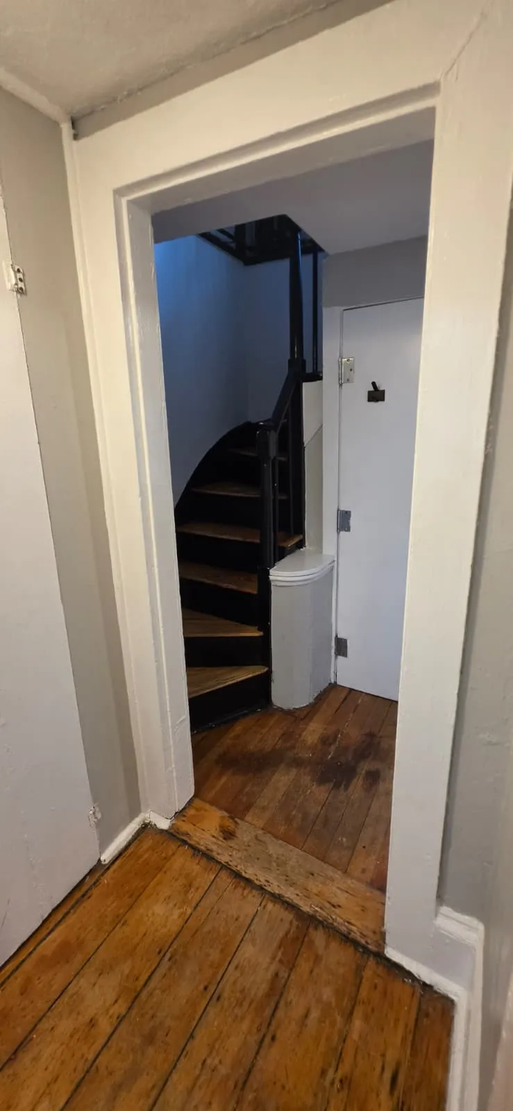 2 bed, 1 bath apartment for rent at 1 Champney Pl Unit 3, Beacon Hill — photo 6 of 13