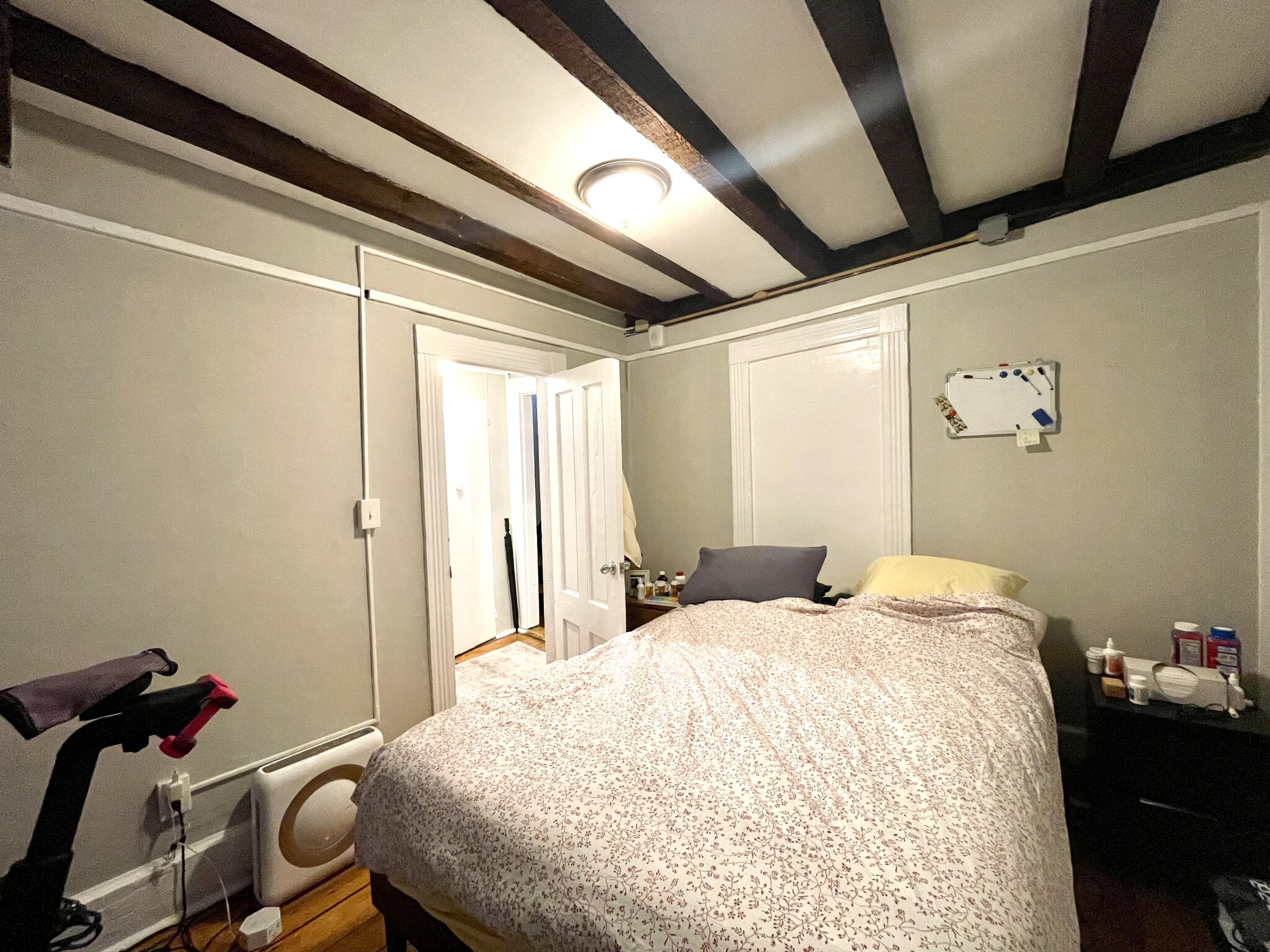 2 bed, 1 bath apartment for rent at 1 Champney Pl Unit 3D, Beacon Hill — photo 3 of 6