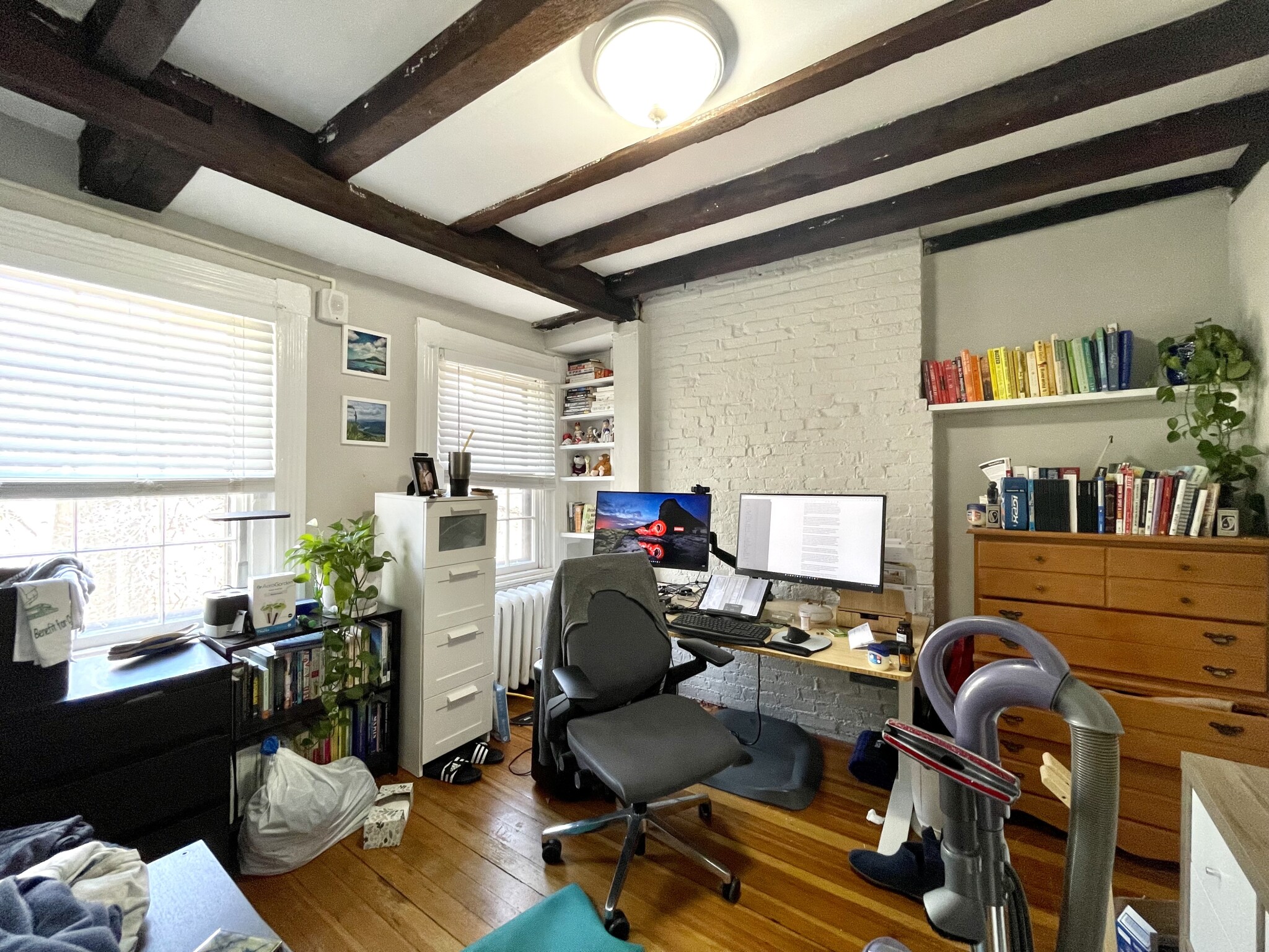2 bed, 1 bath apartment for rent at 1 Champney Pl Unit 3D, Beacon Hill — photo 5 of 6