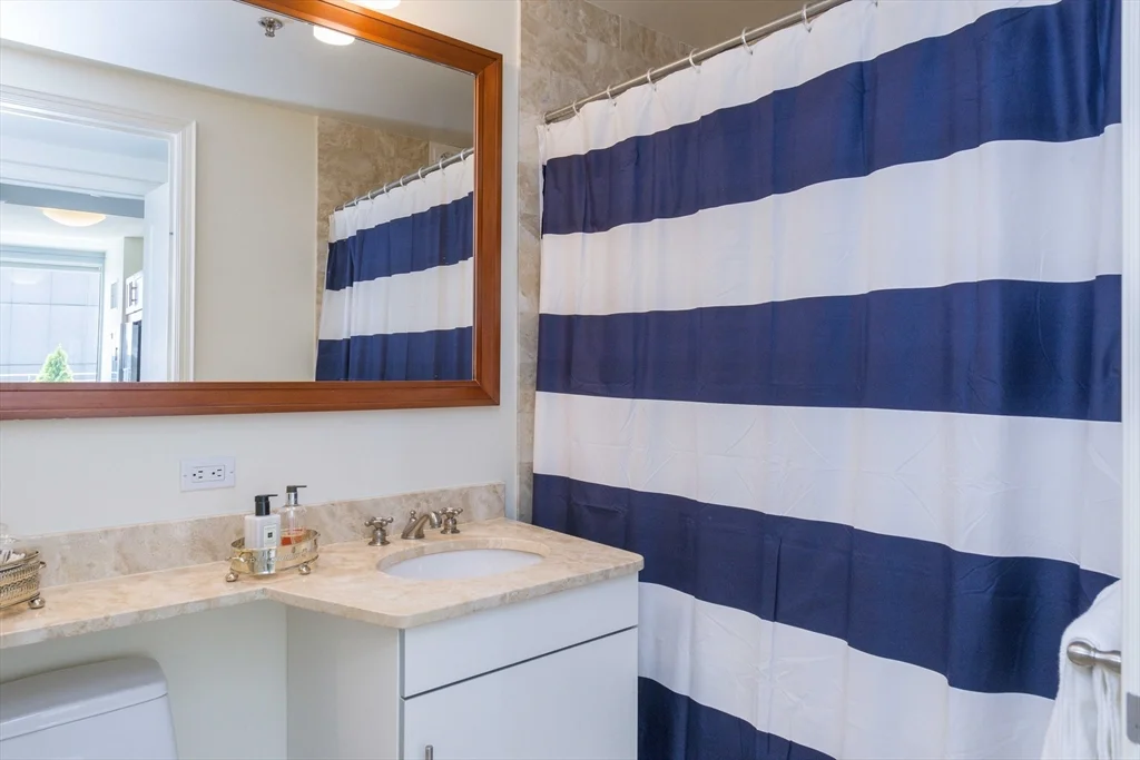 2 bed, 2 bath apartment for rent at 1 Charles St S Unit 910, Back Bay — photo 13 of 27