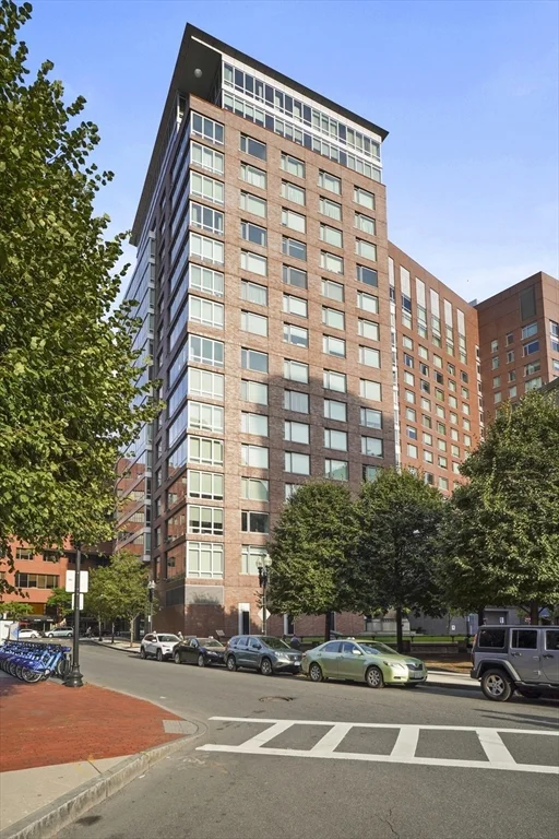 2 bed, 2 bath apartment for rent at 1 Charles St S Unit 910, Back Bay — photo 27 of 27