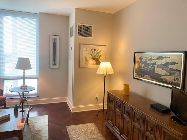 1 bed, 1 bath apartment for rent at 1 Charles St South Unit 1607, Back Bay — photo 5 of 9