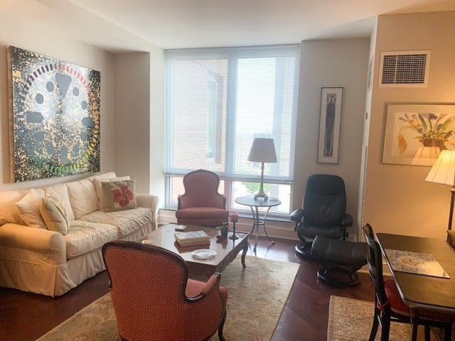 1 bed, 1 bath apartment for rent at 1 Charles St South Unit 1607, Back Bay — photo 9 of 9