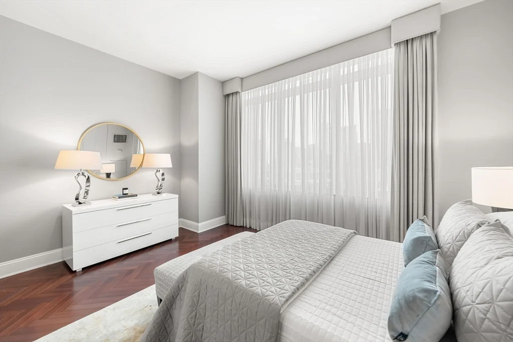 3 bed, 3 bath apartment for rent at 1 Charles St South Unit PH1B, Back Bay — photo 14 of 21