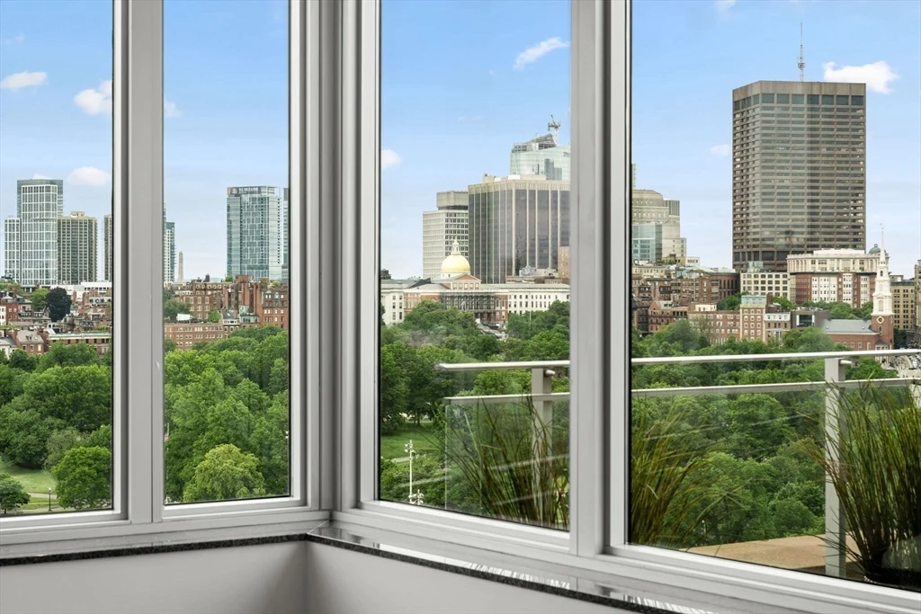 3 bed, 3 bath apartment for rent at 1 Charles St South Unit PH1B, Back Bay — photo 19 of 21