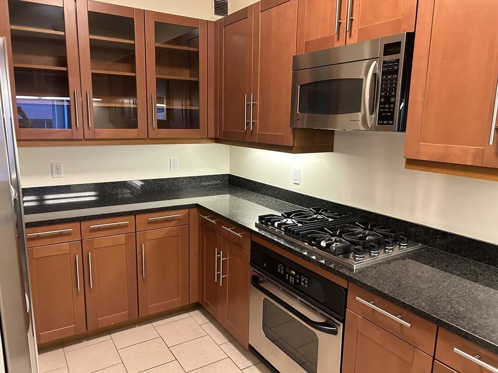 1 bed, 1.5 bath apartment for rent at 1 Charles Street South Unit 503, Boston Downtown — photo 1 of 12
