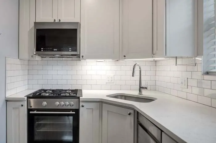 2 bed, 2 bath apartment for rent at 1 Chelsea Ter Unit 3, East Boston — photo 4 of 14