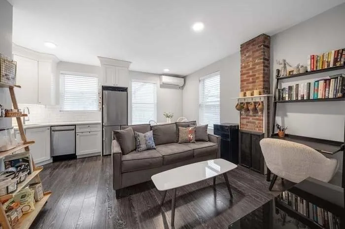 2 bed, 2 bath apartment for rent at 1 Chelsea Ter Unit 3, East Boston — photo 11 of 14
