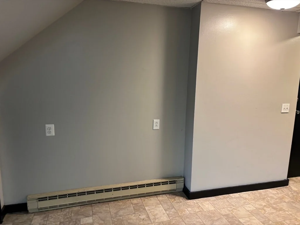 1 bed, 1 bath apartment for rent at 1 Cheney St Unit 2, Orange — photo 12 of 29