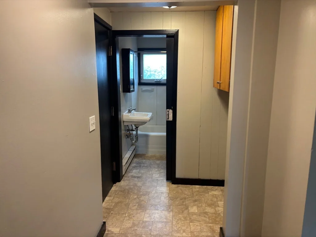 1 bed, 1 bath apartment for rent at 1 Cheney St Unit 2, Orange — photo 21 of 29