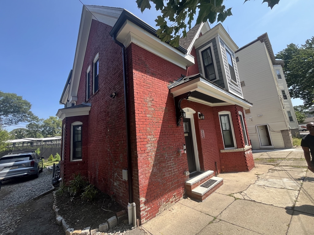 2 bed, 2 bath apartment for rent at 1 Chester Park Unit 2, Mattapan — photo 2 of 14