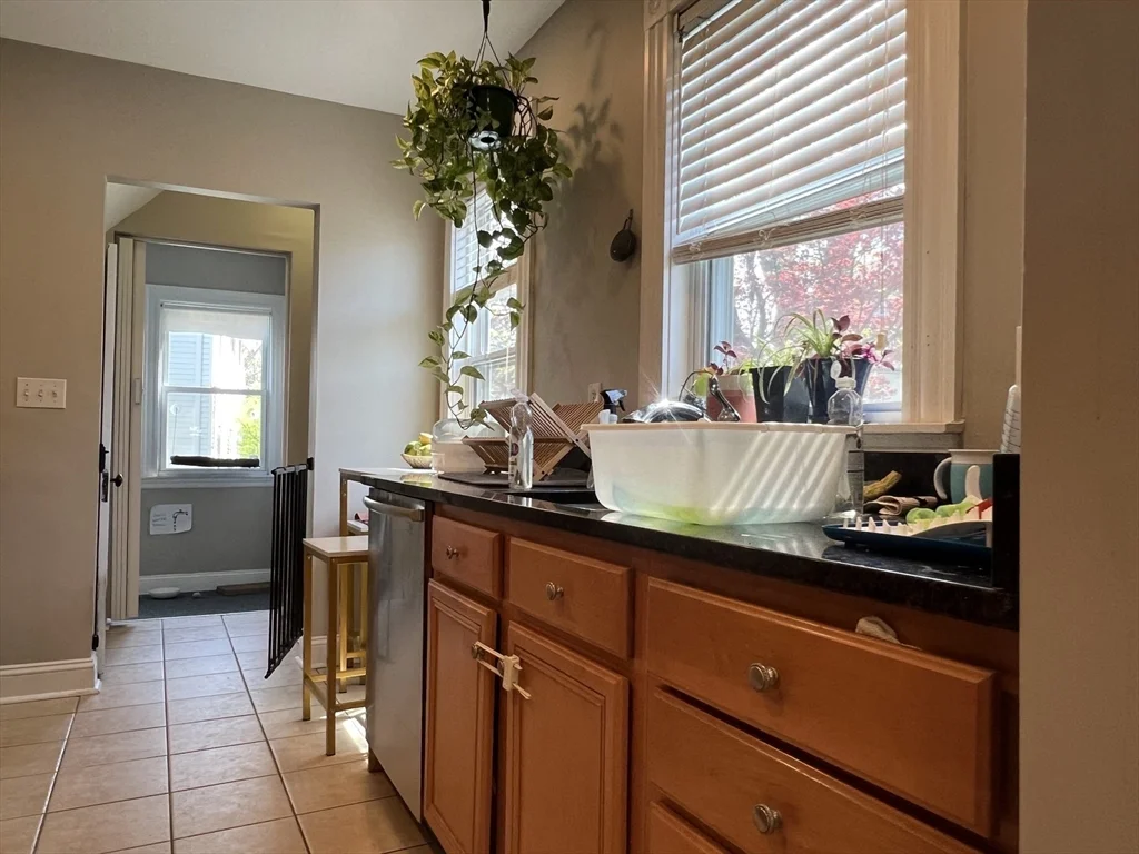 2 bed, 1 bath apartment for rent at 1 Chestnut St Unit 1, Belmont — photo 9 of 18