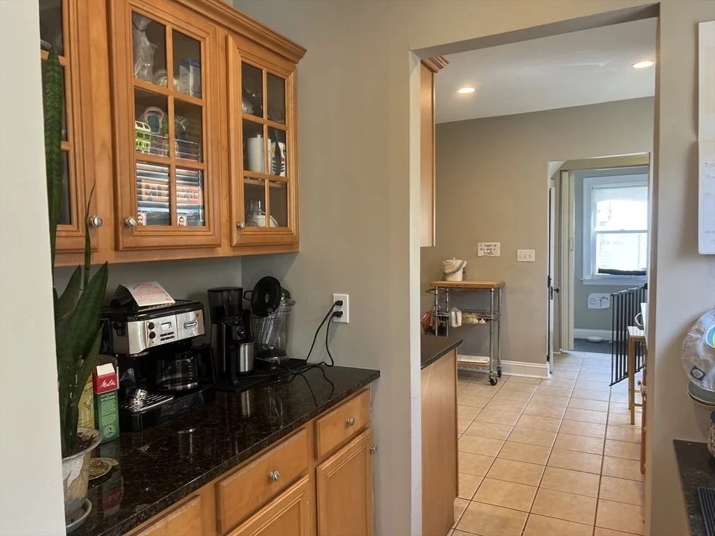 2 bed, 1 bath apartment for rent at 1 Chestnut St Unit 1, Belmont — photo 10 of 18