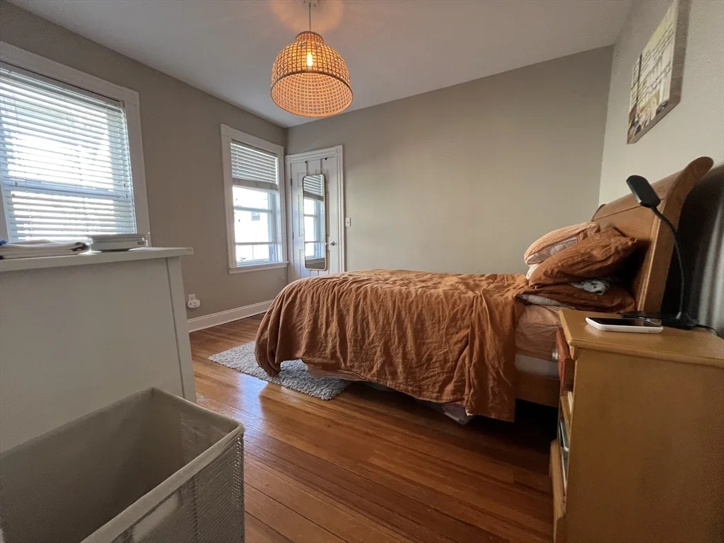 2 bed, 1 bath apartment for rent at 1 Chestnut St Unit 1, Belmont — photo 11 of 18