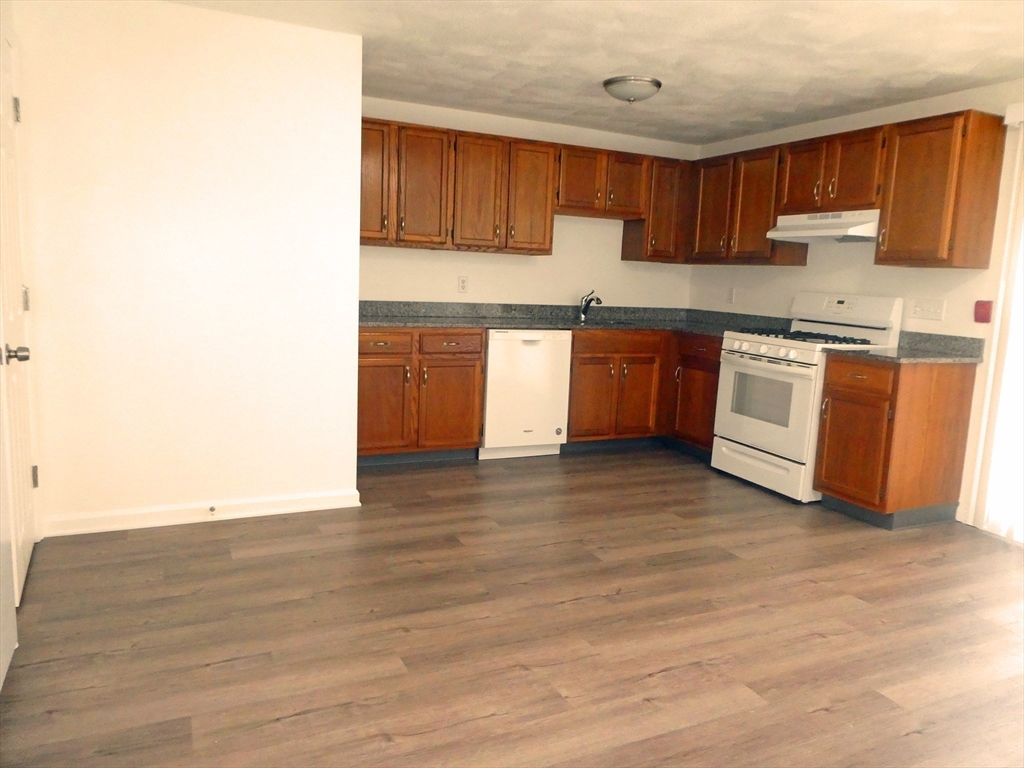 2 bed, 1 bath apartment for rent at 1 Cicerodrive(55 Plus) Unit 4, Upper Four Corners — photo 7 of 19