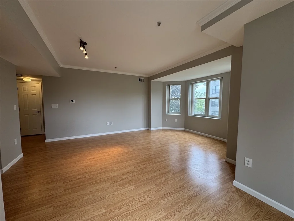 2 bed, 2 bath apartment for rent at 1 City View Ln Unit 213, West Quincy — photo 3 of 21