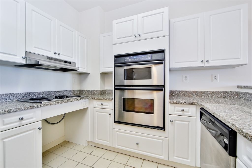 1 bed, 1 bath apartment for rent at 1 Cityview Ln Unit 103, Quincy — photo 3 of 16