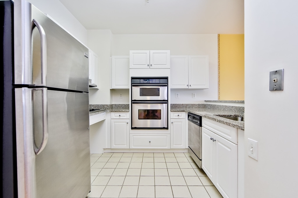1 bed, 1 bath apartment for rent at 1 Cityview Ln Unit 103, Quincy — photo 2 of 16