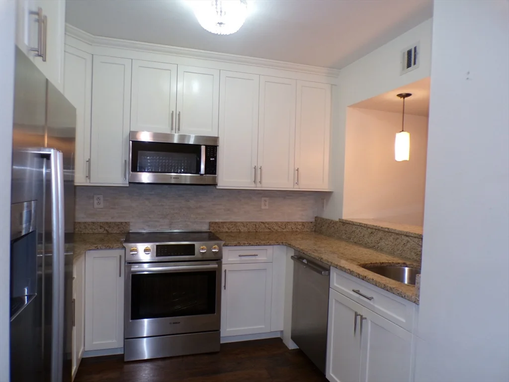 2 bed, 2 bath apartment for rent at 1 Cityview Ln Unit 214, Quincy — photo 6 of 21
