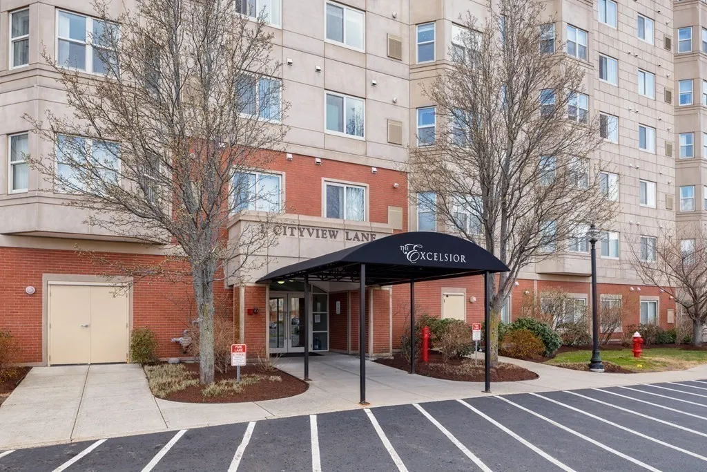 1 bed, 1 bath apartment for rent at 1 Cityview Ln Unit 304, Quincy — photo 1 of 15