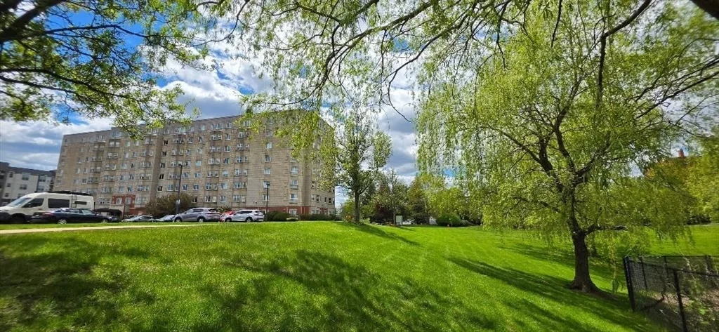 1 bed, 1 bath apartment for rent at 1 Cityview Ln Unit 602, Quincy — photo 1 of 34