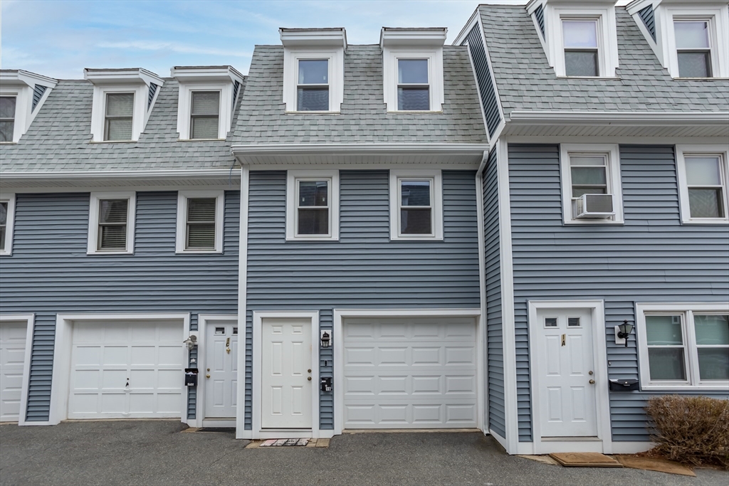 2 bed, 1.5 bath apartment for rent at 1 Clark St Unit 1B, Ward Two — photo 1 of 33